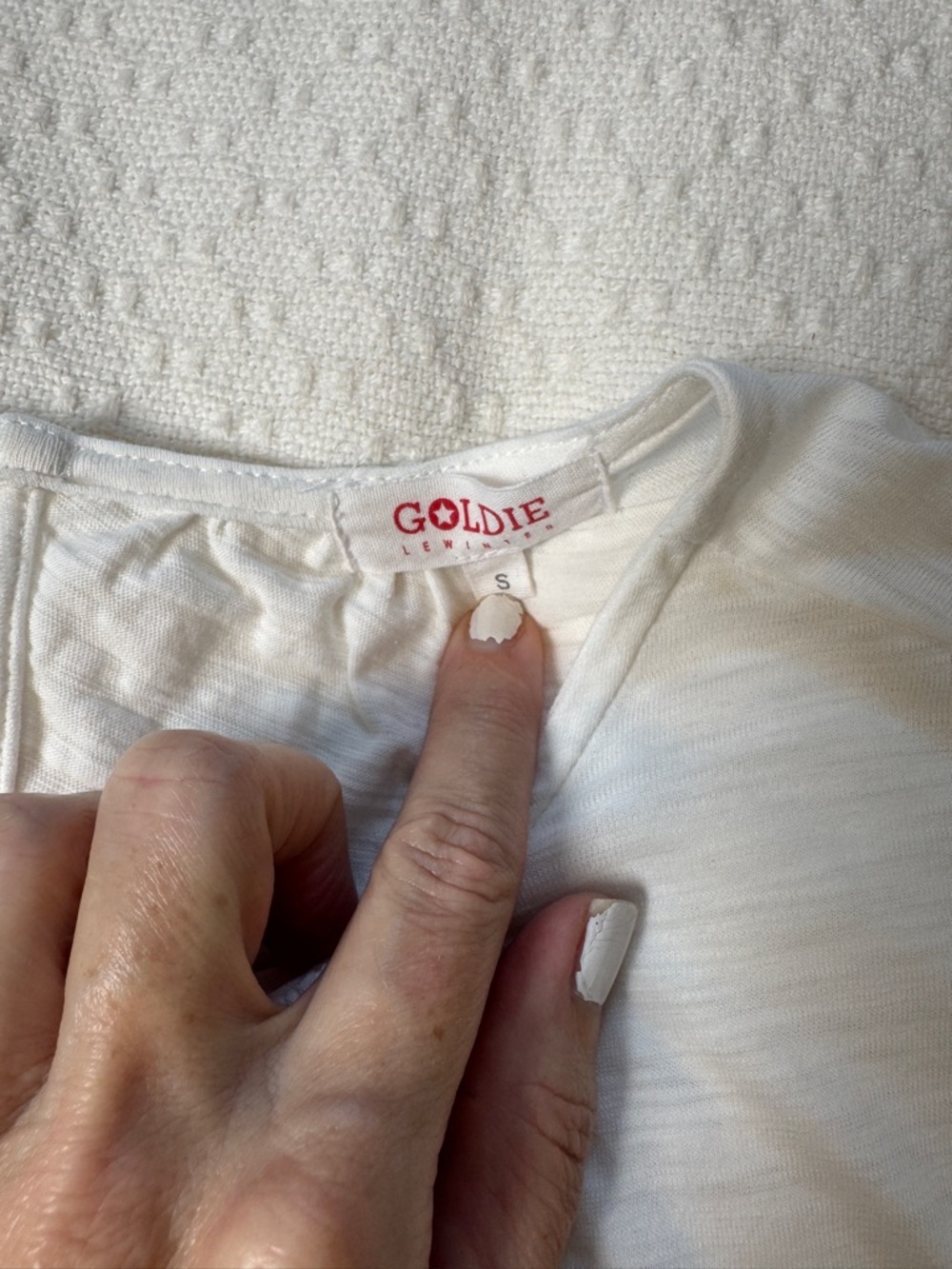 Goldie White Scoop Neck Women’s Blouse Size Small or Medium - Picture 4 of 8